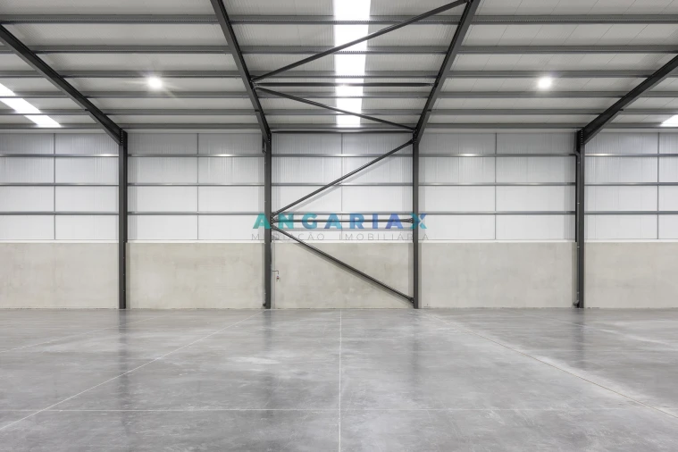 Armazém para Venda em Maiorga Foto 36