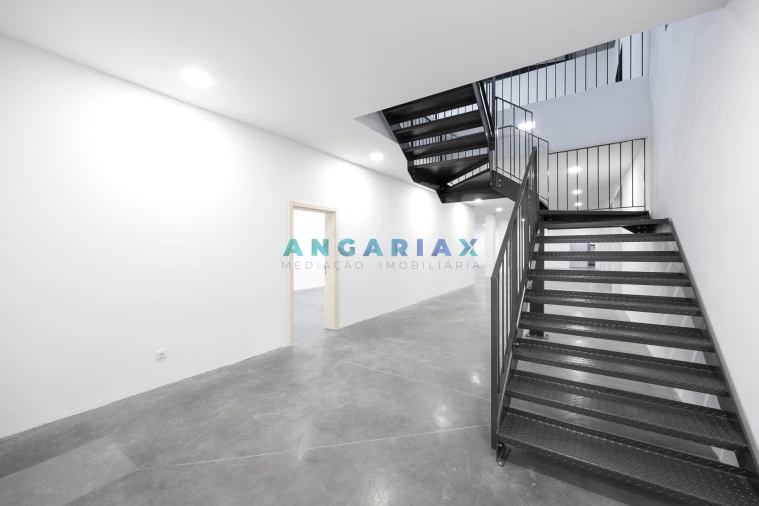 Armazém para Venda em Maiorga Foto 15