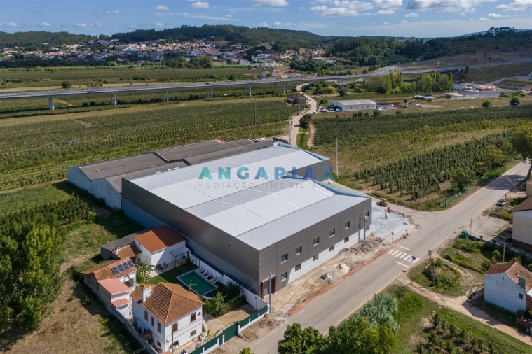 Armazém para Venda em Maiorga Foto 35