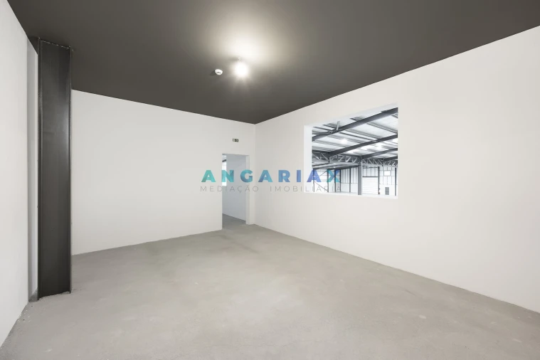 Armazém para Venda em Maiorga Foto 51