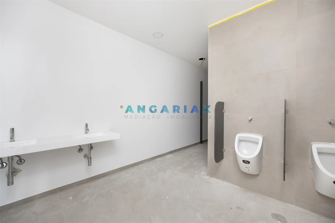 Armazém para Venda em Maiorga Foto 20