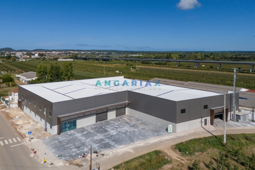 Armazém para Venda em Maiorga Foto 33