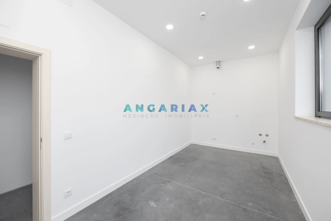 Armazém para Venda em Maiorga Foto 20