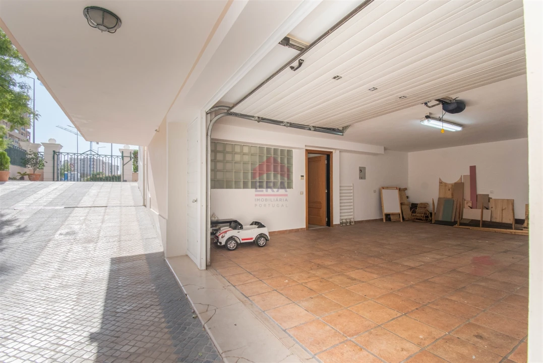 Moradia T3 para Venda em Faro (Sé e São Pedro) Foto 29