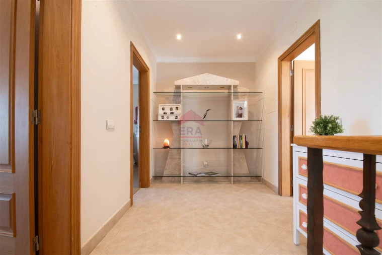 Moradia T3 para Venda em Faro (Sé e São Pedro) Foto 11