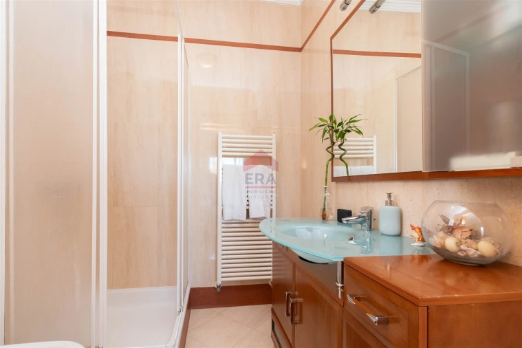 Moradia T3 para Venda em Faro (Sé e São Pedro) Foto 18