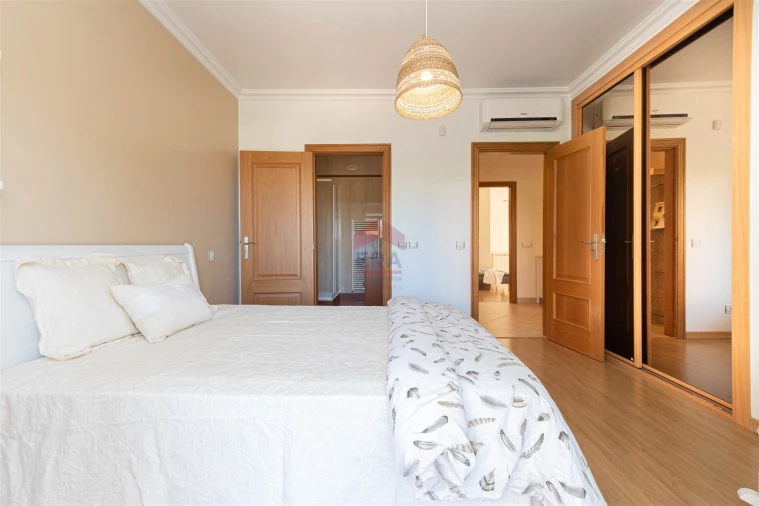 Moradia T3 para Venda em Faro (Sé e São Pedro) Foto 16