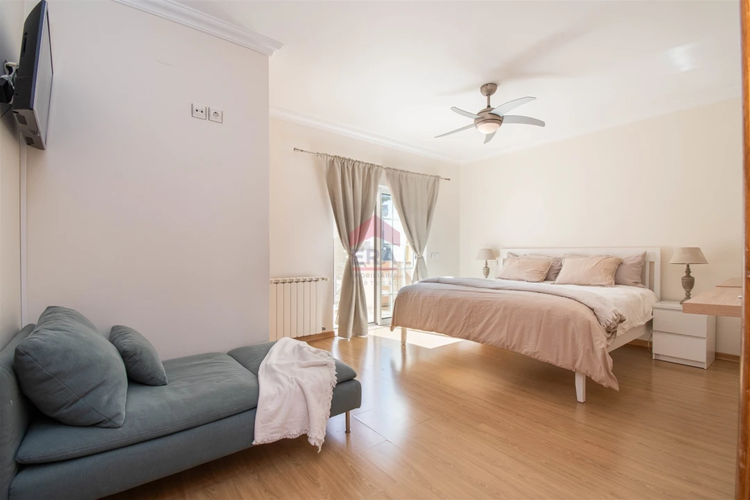 Moradia T3 para Venda em Faro (Sé e São Pedro) Foto 19