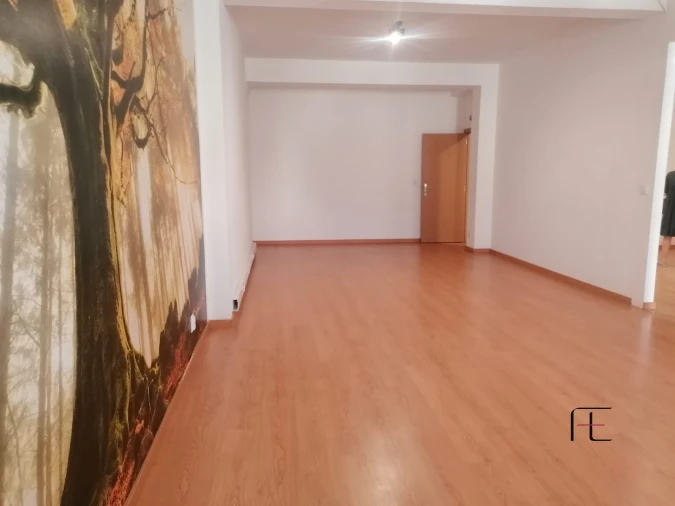 Loja para Venda em Baguim do Monte (Rio Tinto) Foto 14