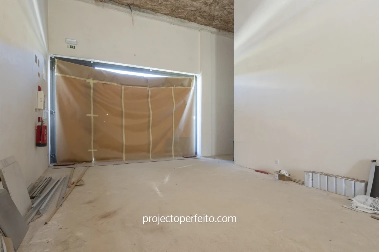 Loja para Venda em Espinho Foto 6