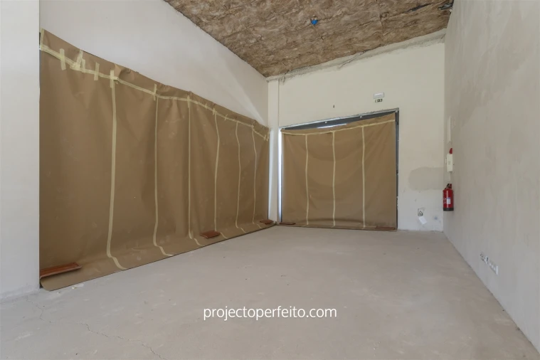 Loja para Venda em Espinho Foto 4