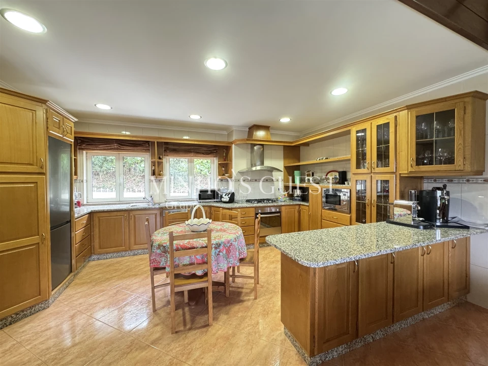 Moradia T4 para Venda em Rio Caldo Foto 6