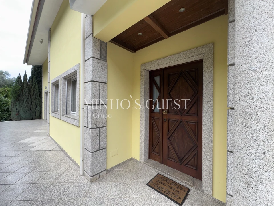 Moradia T4 para Venda em Rio Caldo Foto 30