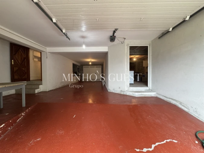 Moradia T4 para Venda em Rio Caldo Foto 35