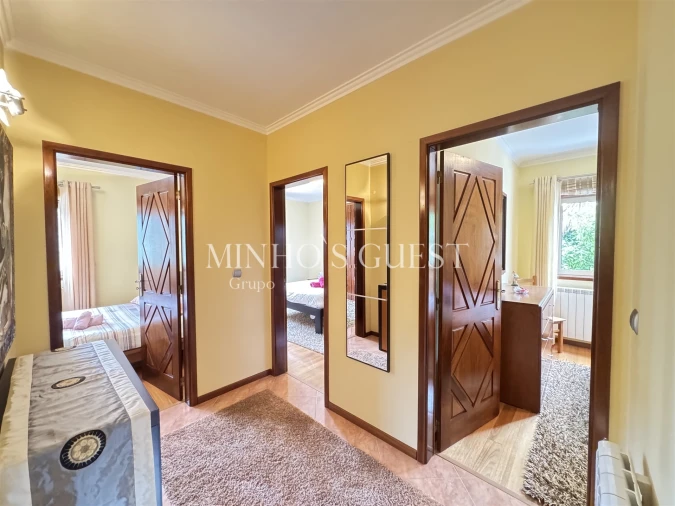 Moradia T4 para Venda em Rio Caldo Foto 16