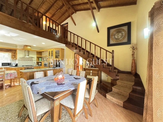 Moradia T4 para Venda em Rio Caldo Foto 23