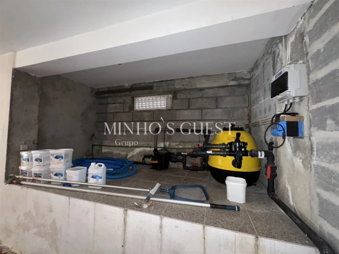 Moradia T4 para Venda em Rio Caldo Foto 37