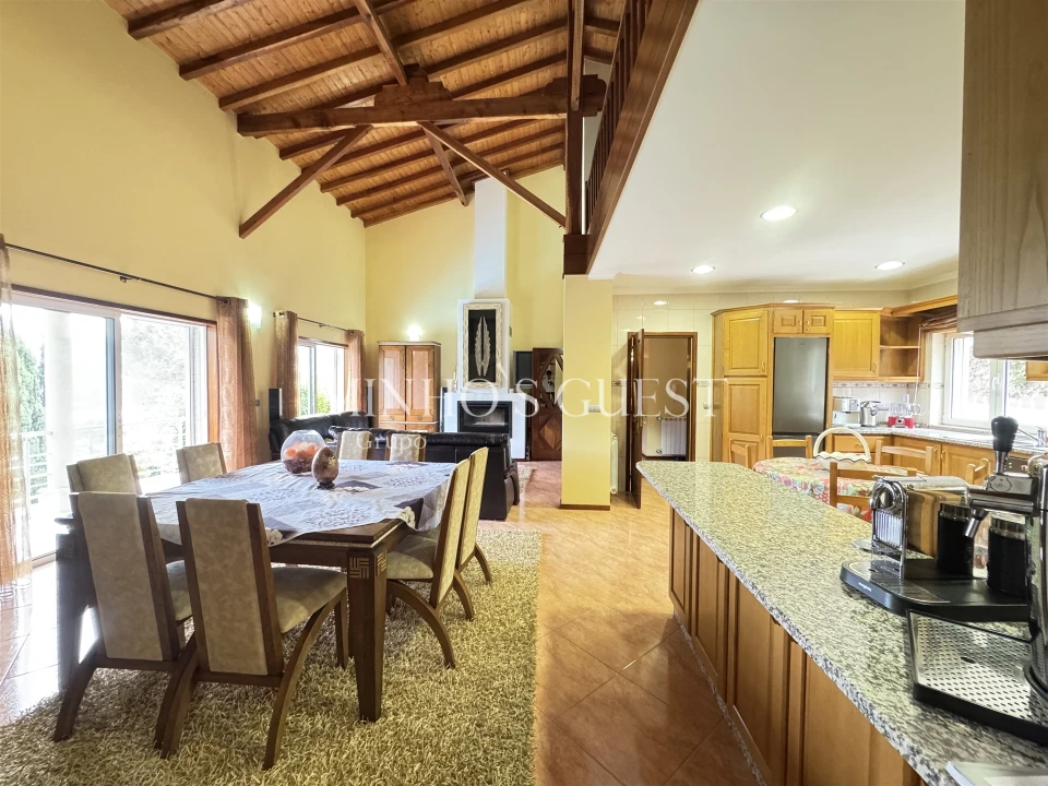 Moradia T4 para Venda em Rio Caldo Foto 9