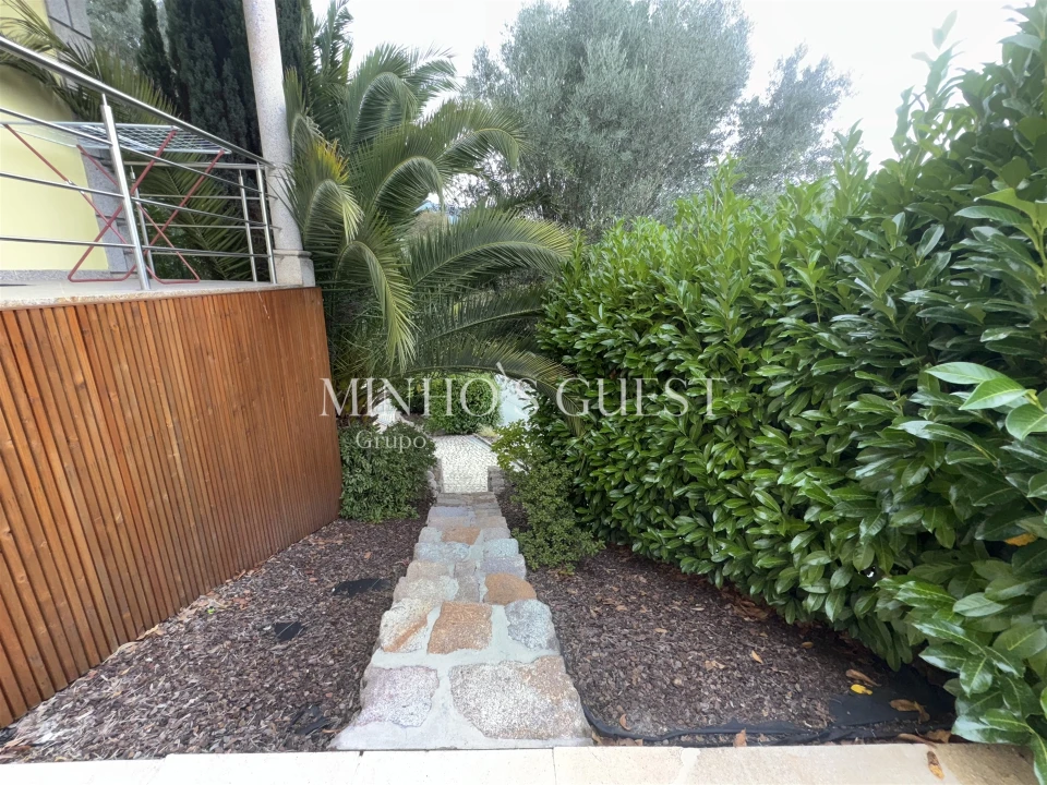 Moradia T4 para Venda em Rio Caldo Foto 42