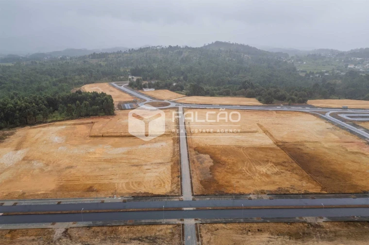 Terreno para Venda em Troporiz e Lapela Foto 20