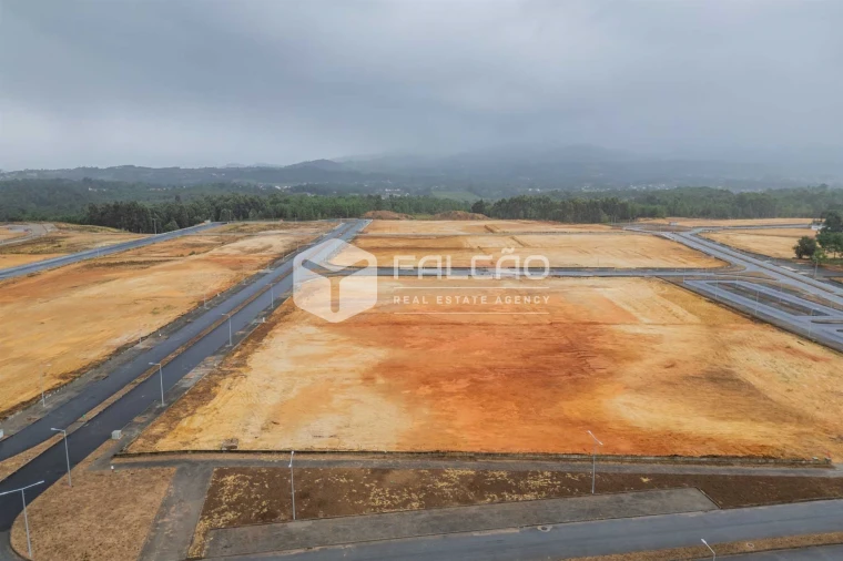 Terreno para Venda em Troporiz e Lapela Foto 16