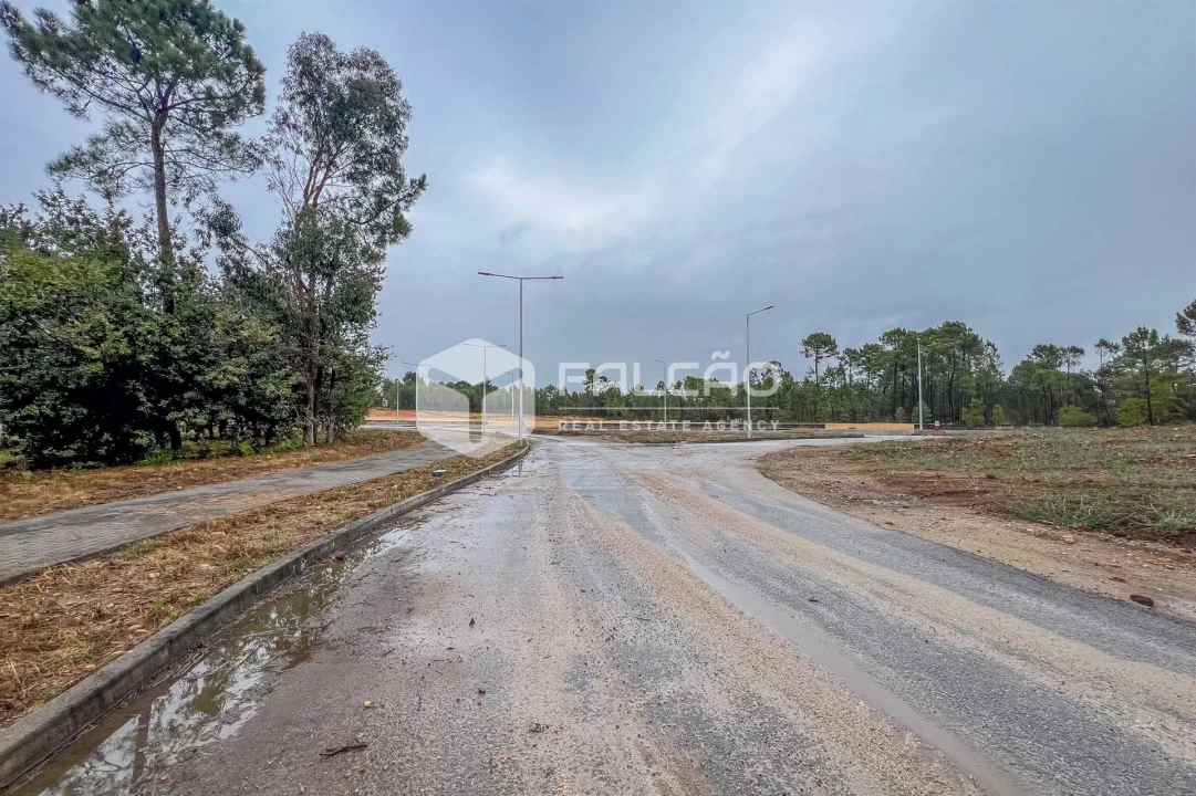 Terreno para Venda em Troporiz e Lapela Foto 35