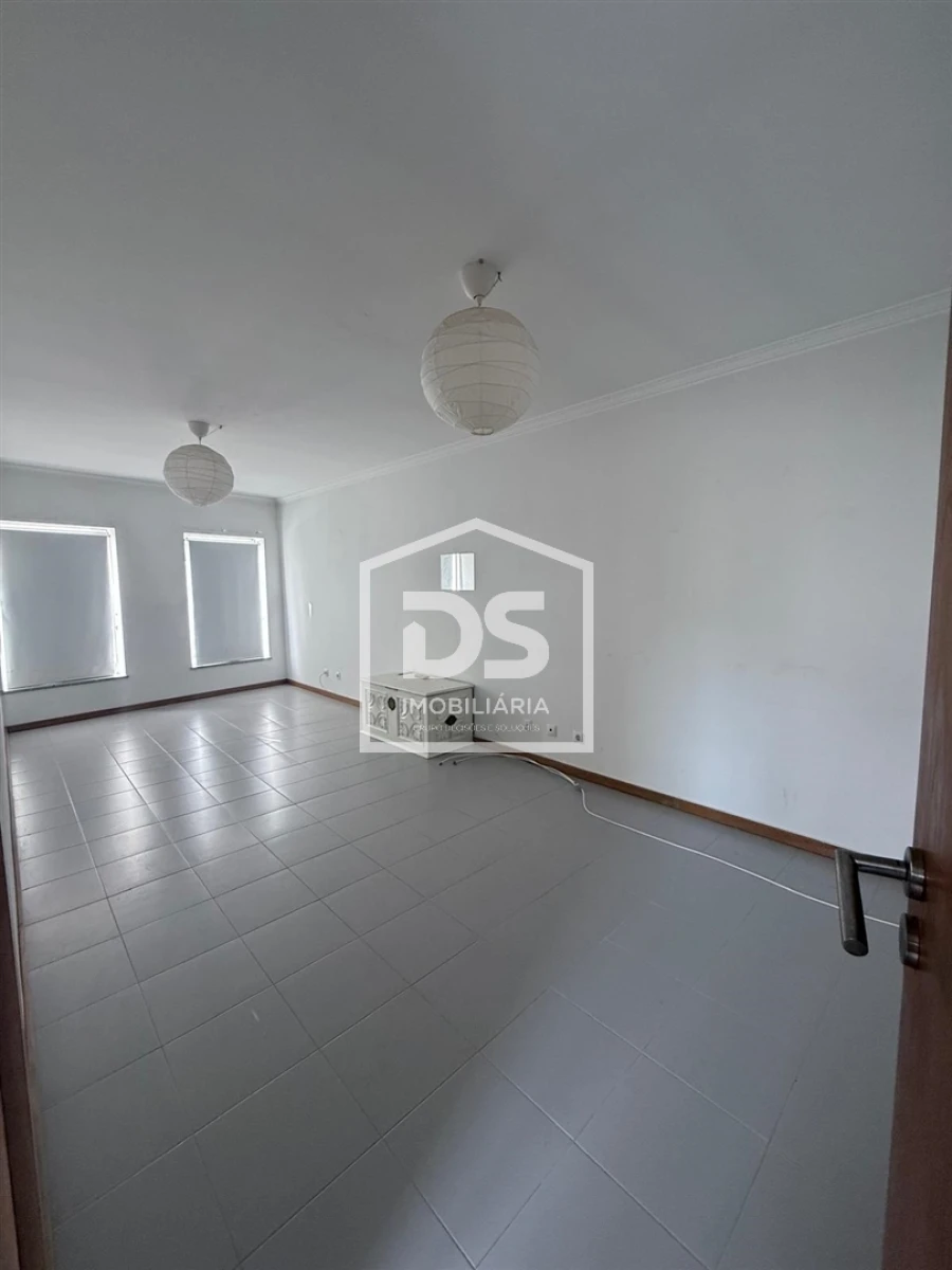 Apartamento T1 para Venda em Lobrigos (São Miguel e São João Baptista) e Sanhoane Foto 4