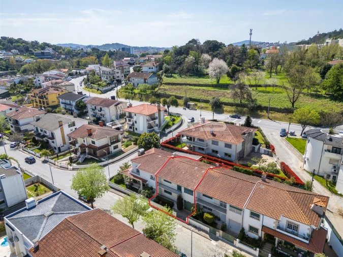 Moradia T4 para Venda em Gualtar Foto 31