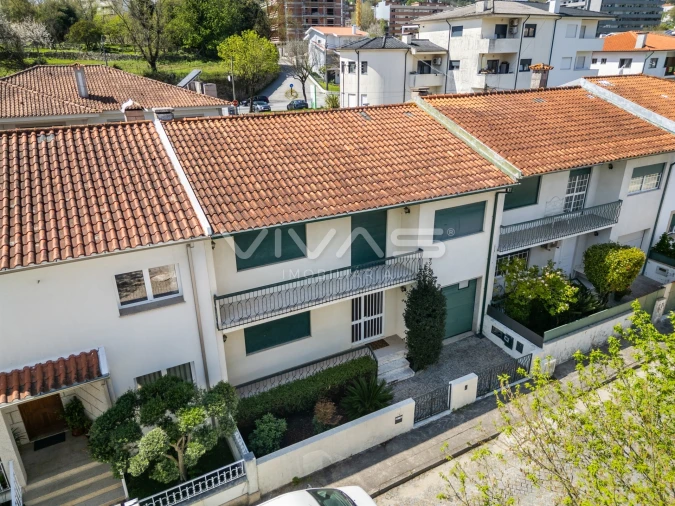 Moradia T4 para Venda em Gualtar Foto 1