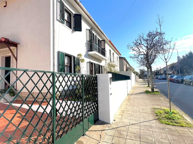 Moradia T5 para Arrendamento em Ramalde Foto 36