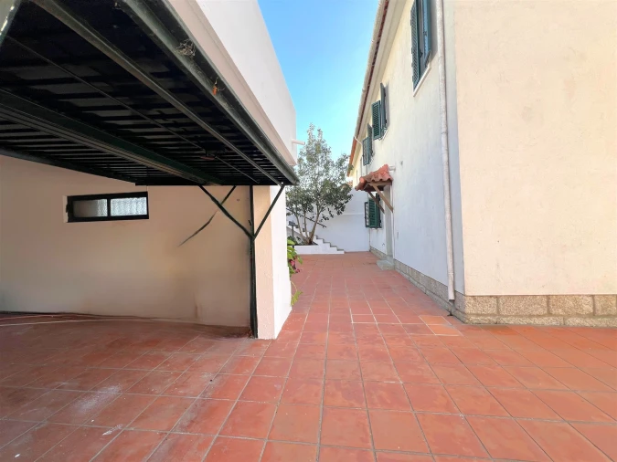 Moradia T5 para Arrendamento em Ramalde Foto 7