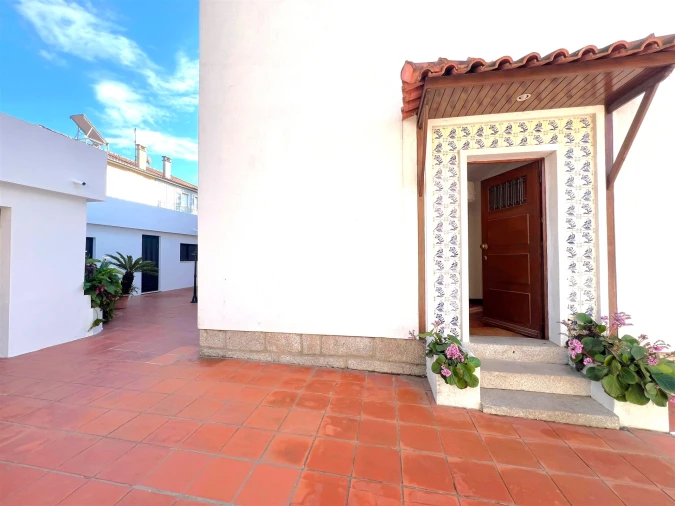 Moradia T5 para Arrendamento em Ramalde Foto 5