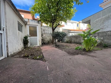 Moradia T3 para Venda em Aldoar, Foz do Douro e Nevogilde