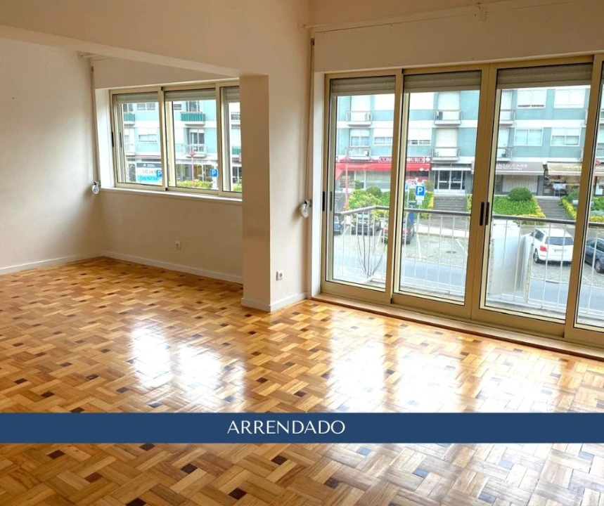 Apartamento T4 para Arrendamento em Aldoar, Foz do Douro e Nevogilde Foto 1