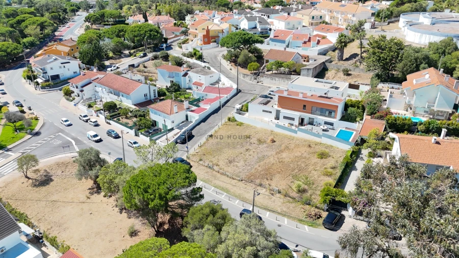 Terreno para Venda em Alcabideche Foto 8