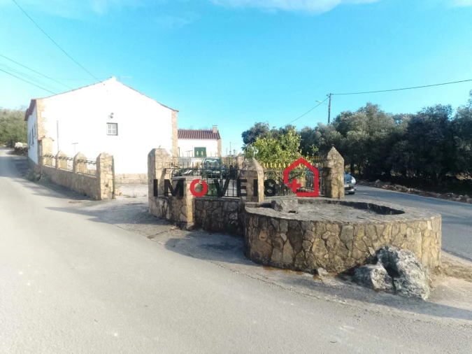 Moradia T3 para Venda em Alcanede Foto 2