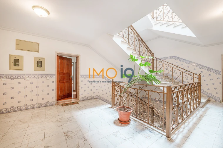 Apartamento T2 para Venda em Fatima Foto 19