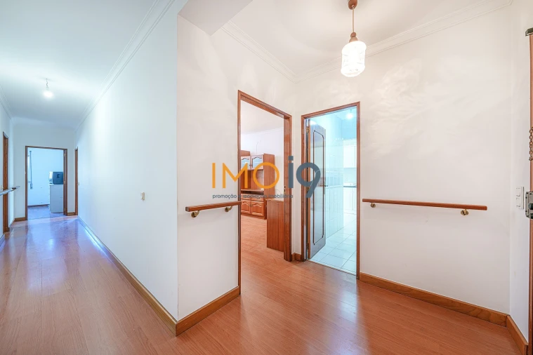 Apartamento T2 para Venda em Fatima Foto 11