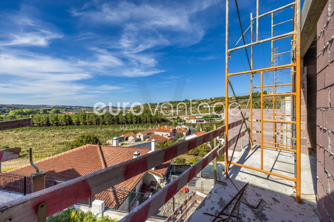 Moradia T3 para Venda em Batalha Foto 18