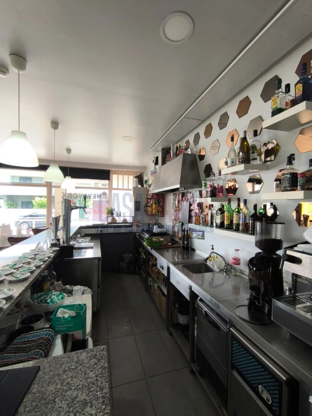 Negócio para Venda em Lousado Foto 1