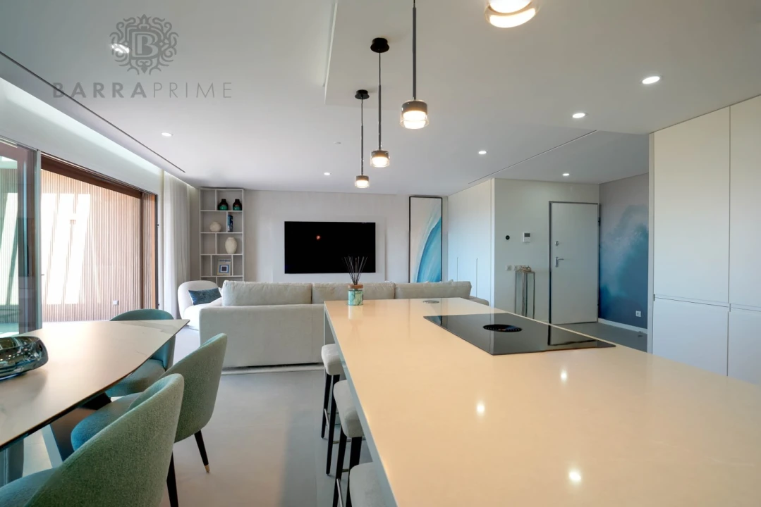 Apartamento T2 para Venda em Quarteira Foto 24