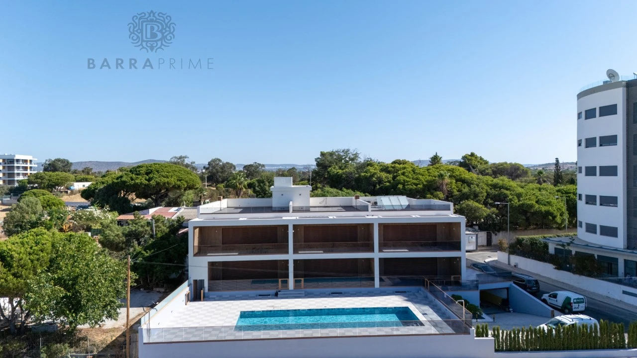 Apartamento T2 para Venda em Quarteira Foto 4