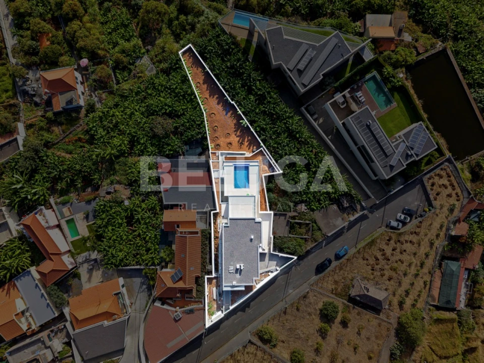 Moradia T3 para Venda em São Martinho Foto 8