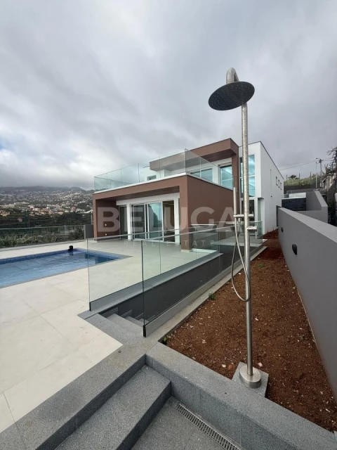 Moradia T3 para Venda em São Martinho