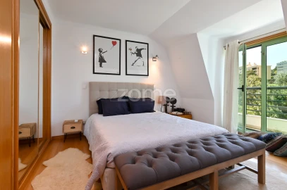 Apartamento T3 para Venda em Oeiras e São Julião da Barra, Paço de Arcos e Caxias