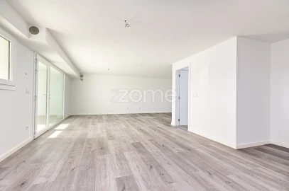 Moradia T4 para Venda em Caparica e Trafaria