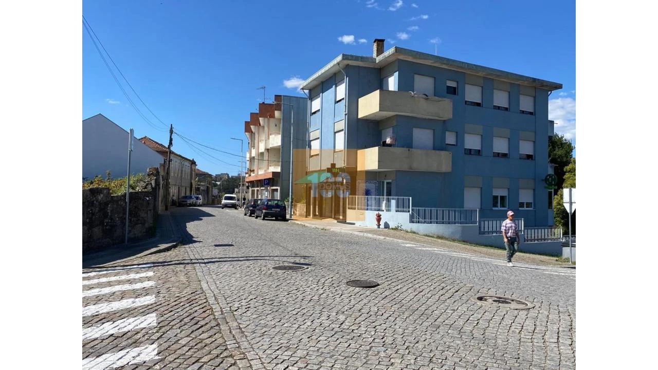 Apartamento T2 para Venda em Campanhã Foto 10