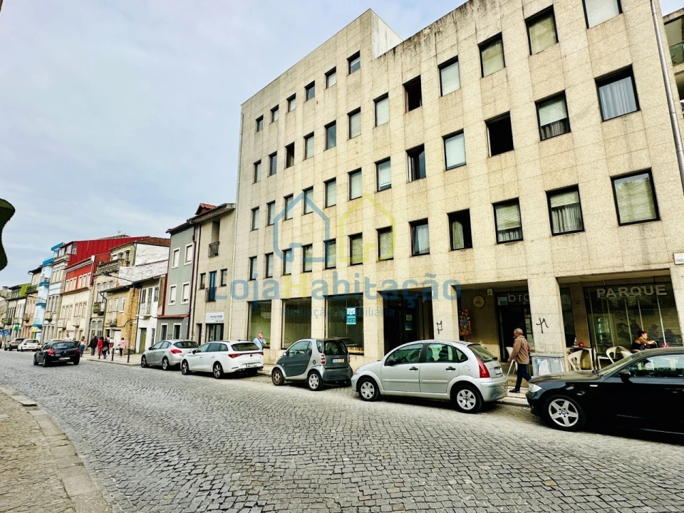 Loja para Arrendamento em São Vicente (Braga) Foto 7