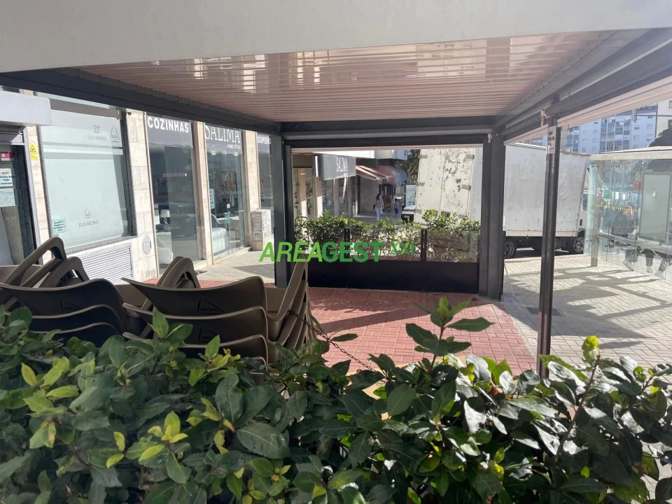 Loja para Trespasse em Mina de Água Foto 9