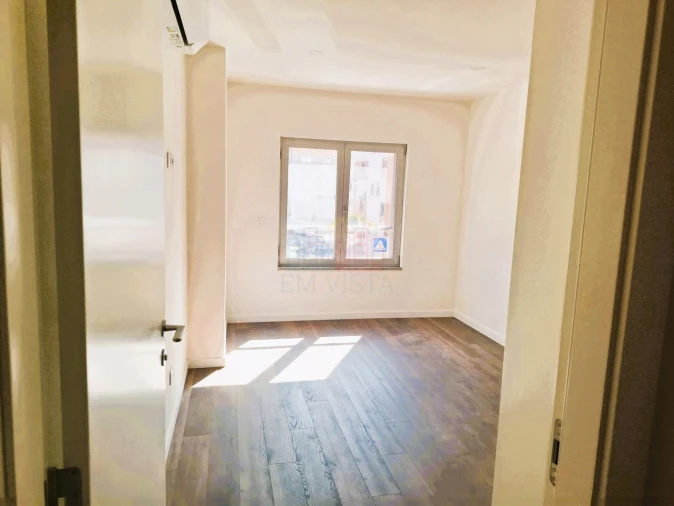 Apartamento T2 para Venda em Algueirão-Mem Martins Foto 18